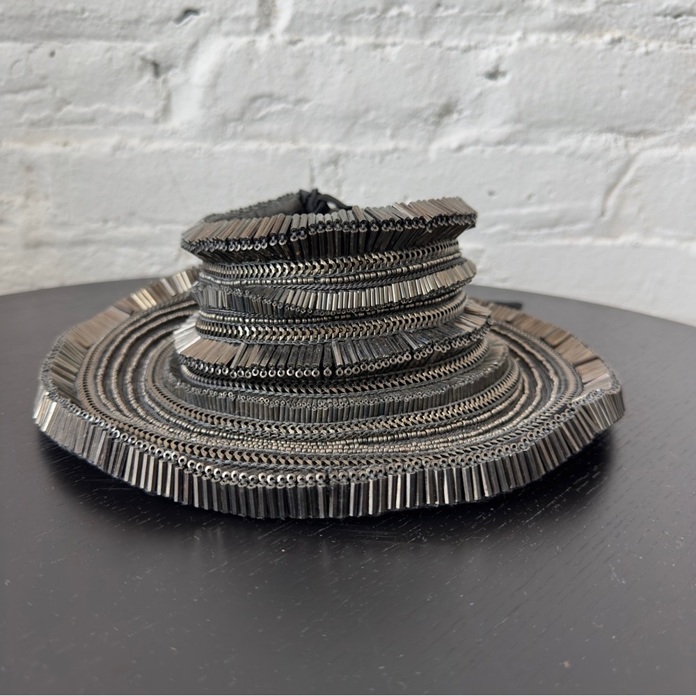 Architectural Black Bead Neckpiece by Annaika - Picture 4 of 7